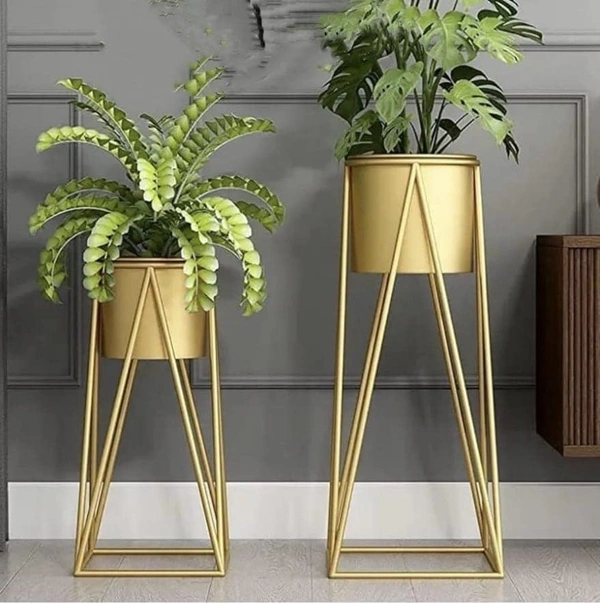 Metal pots with stand full golden set