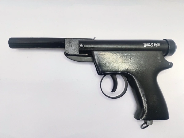 BULL EYES BULL EYE AIR Toy HEAVY WEIGHT 1 KG - Black