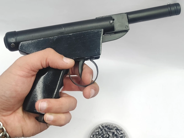 BOND FULL METAL BLACK  - Black, 20