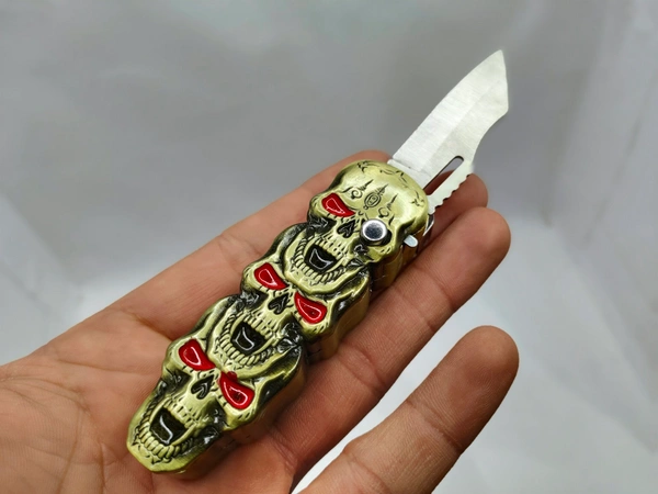 FULL METAL TOY  ANTIQUE BEST QUALITY SKULL  - Brown, 8 Inches