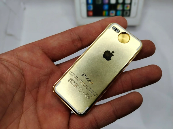 FULL METAL  APPLE 🍎 SHAPE  - Festival, 3 Inch