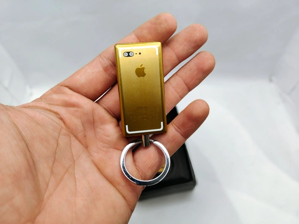 FULL METAL  APPLE 🍎 SHAPE  Key Chain  - Gold, 2 Inch
