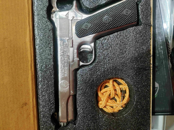 SILVER WORLD WAR 9 MM TOY GUN ( 1 BOX CORK+1 COVER FREE) - Mercury, 8*6.5in