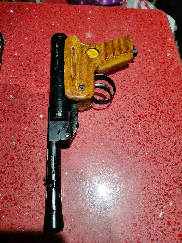 ZORRO-1WOODEN +100 PALLETS FREE