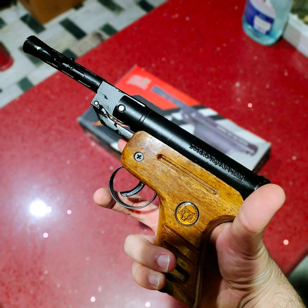 ZORRO-1WOODEN +100 PALLETS FREE