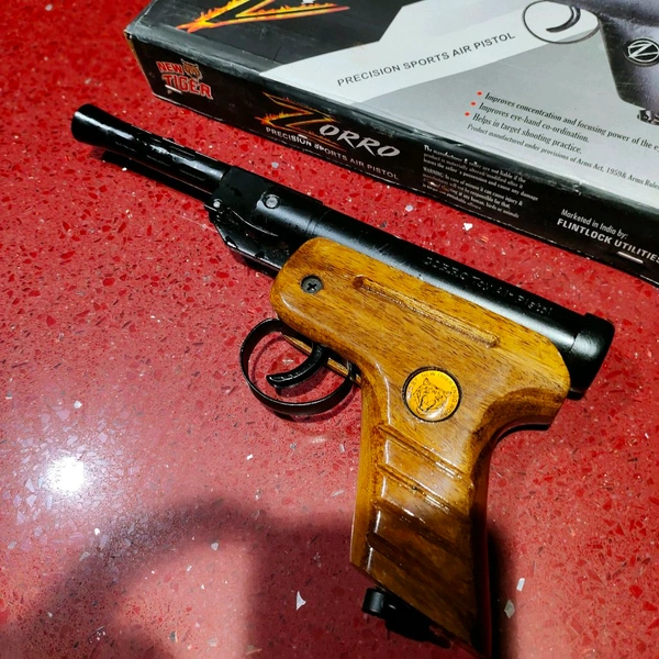 ZORRO-1WOODEN +100 PALLETS FREE