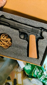 MATT  BLACK WORLD WAR EDITION 9 MM TOY GUN ( 1 BOX CORK ONLY) - Black, 7 Inch