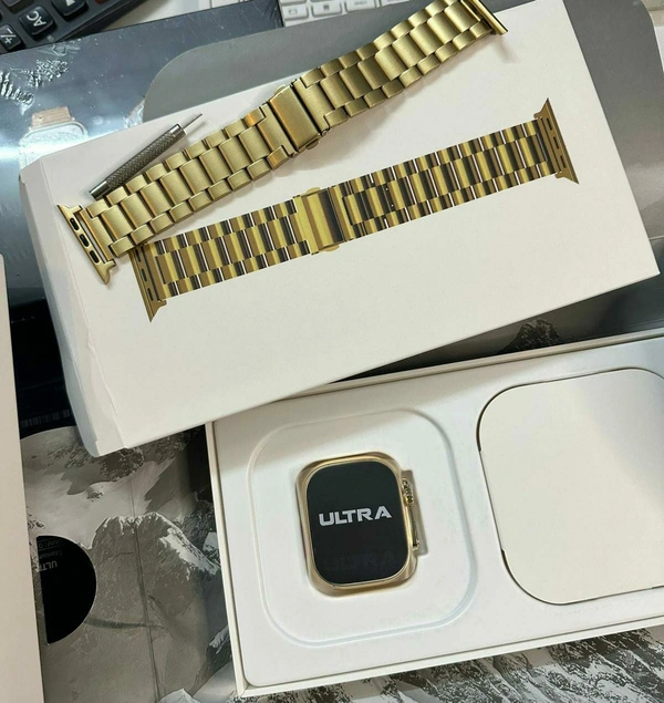 24K Gold Series 8 Ultra Smart Watch Gold