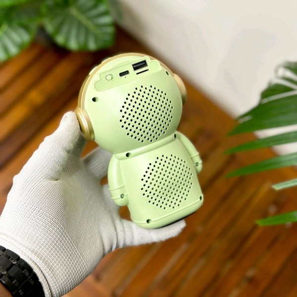 MZ M6 Portable Bluetooth Speaker – Dynamic Thunder Signature Sound, 1200mAh Battery, 6.8W Bluetooth Speaker