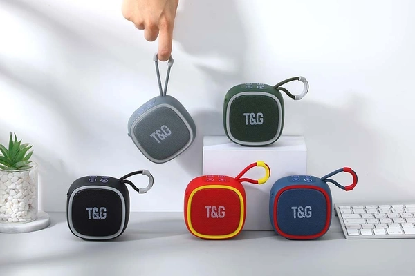 Portable Outdoor Party Speaker with RGB Lights – Waterproof, Bluetooth, 20W Sound System