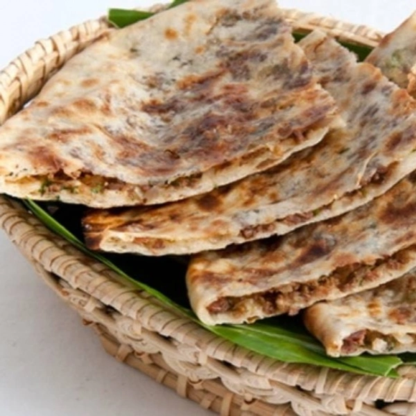 Pf1 Keema Naan- chicken mutton