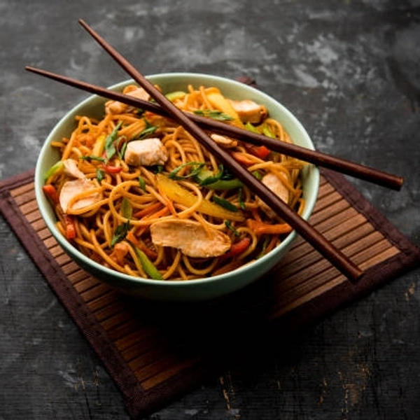 Pf1 Chicken Hakka Noodles