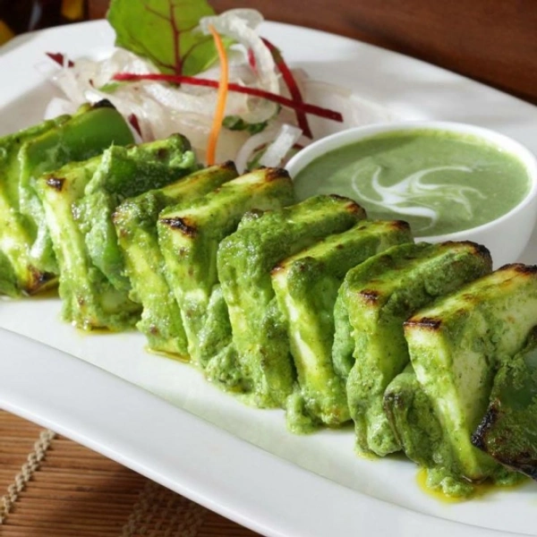 Pf1 Paneer Hariyali Tikka