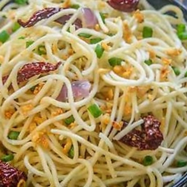 (HnC) Garlic Chowmien