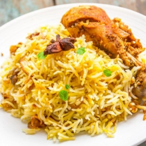 (De Medrid) Chicken Hyderabadi Dum Biryani - 4pc Chicken