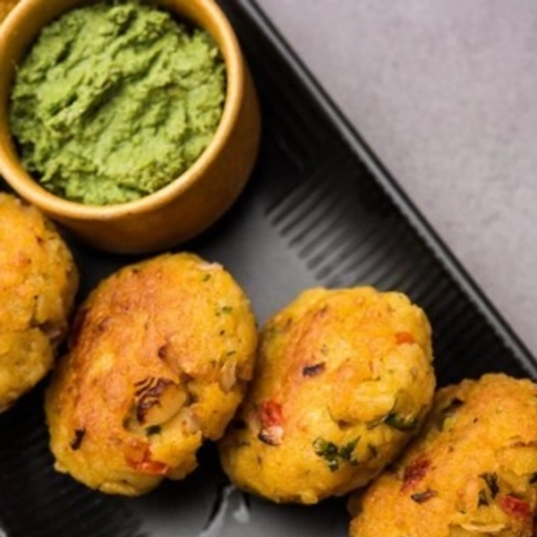 Pf2 Batata Vada With Garlic And Green Chutney