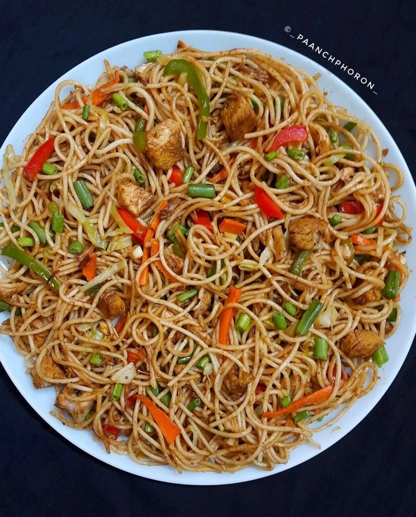 (Momo Mirchi) Paneer Garlic Noodles