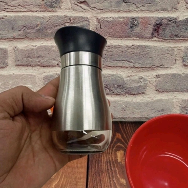 Stainless Steel with Glass Bottom - Salt Shaker (Set of 1)