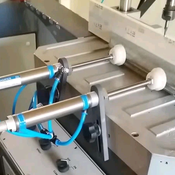 UPVC Cating Machine Buss Thread 8mm , Outer Diameter 26mm (Pack Of 1)