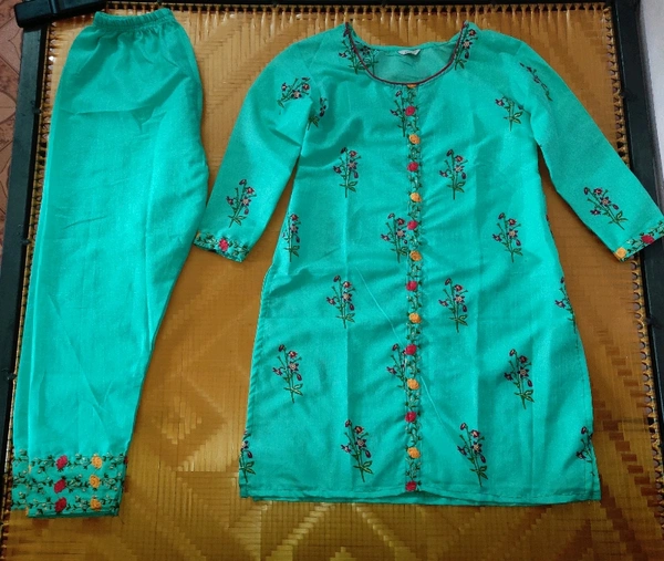 Myra Alluring Women Kurta Sets - XXXL