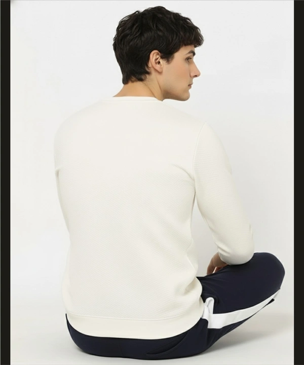 classic full sleeves sweetshirt with graphic print for unisex - S