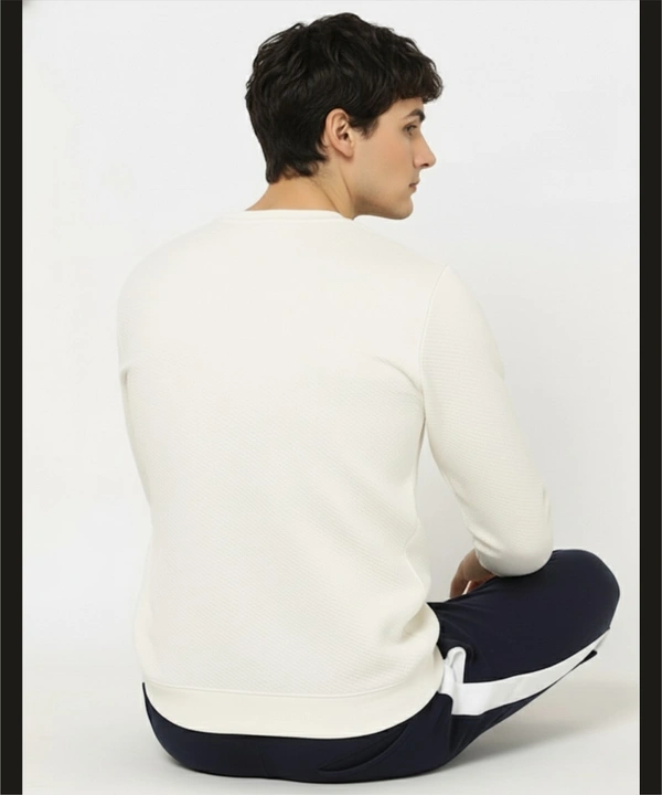 classic full sleeves sweetshirt with graphic print for unisex - S