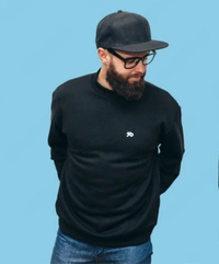 classic full sleeves sweetshirt with graphic print for unisex - S