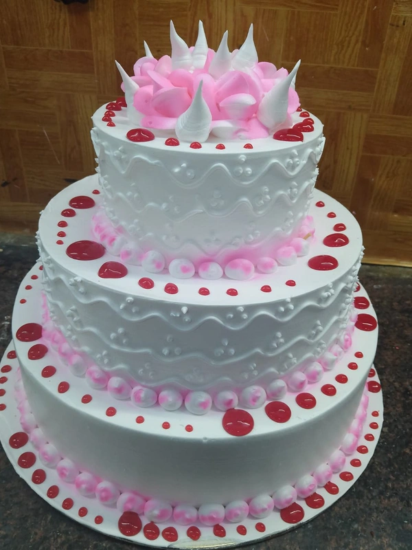 Birthday Special Vanilla Cake 3 Tier - 3 Kg, Eggless