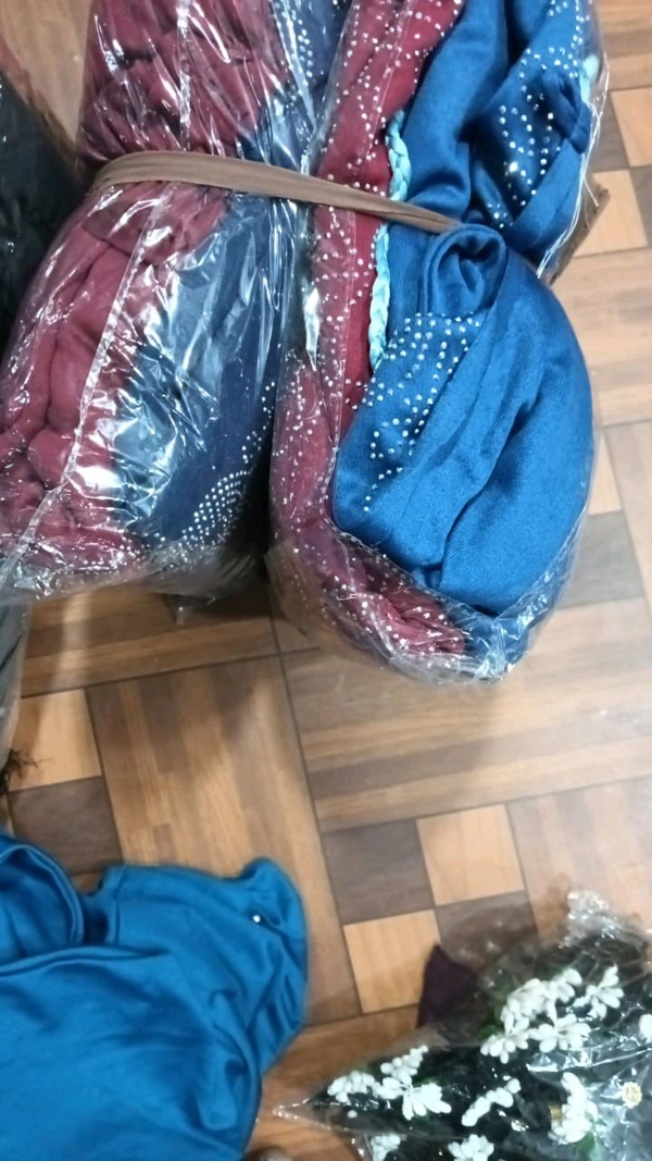 বুরখা পেলেন - Black