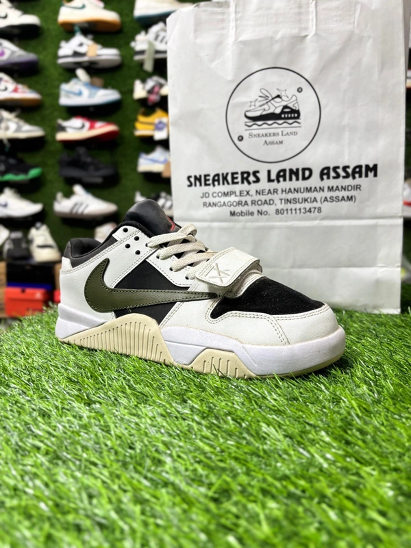 DUNK x TRAVIS SCOTT x OLIVE - 6