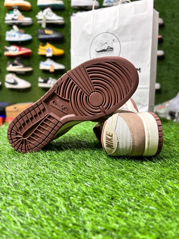 Sb dunk beigh - 43 (8.5)