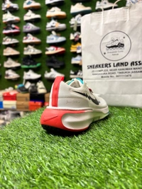 Zoom X Invincible 3 - 7.5