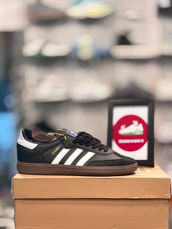 Samba Black - 42 (8)