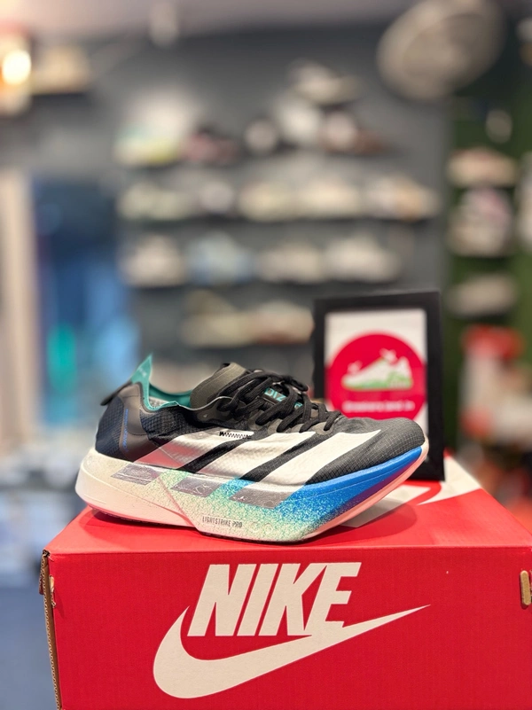 Adizero Pro 4 Black - 42 (8)