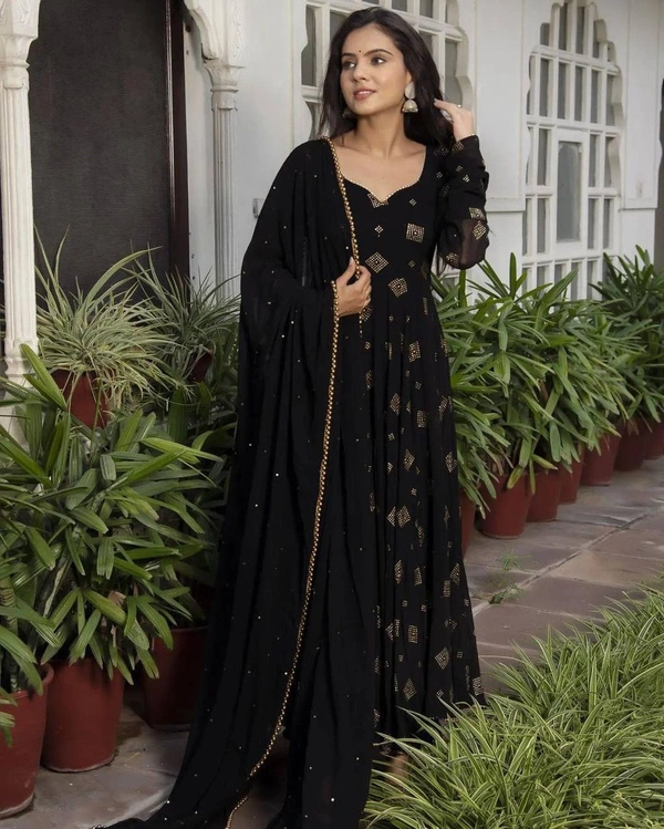 Black Beauty Gown - Black, M