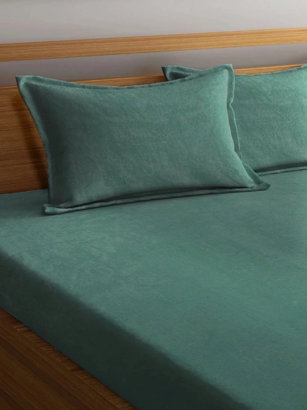 MORADO 190 GSM Flannel Super Soft Warm Elastic Fitted Double Bed Bedsheet with 2 Pillow Covers for Winters - 72x78x8 Inches, Olive Green - 72x78x8 Inches, Olive Green