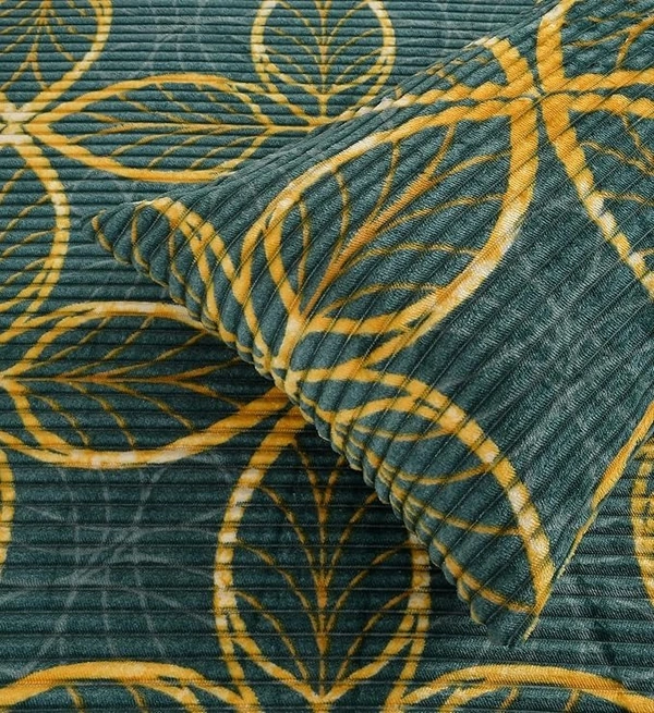 MORADO 190 GSM Flannel Super Soft Warm Elastic Fitted Single Bed Bedsheet with 1 Pillow Covers for Winters - 36x72x8 Inches, Teal - 36x72x8 Inches, Teal