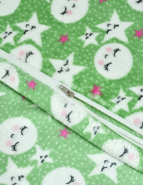 MORADO 190 GSM Flannel Super Soft Warm Double Bed Cartoon Print Quilt Cover/Duvet Cover/Rajai Cover/Blanket Cover for Winters with Zipper -90x100 Inches, Light Green - 90x100 Inches, Light Green