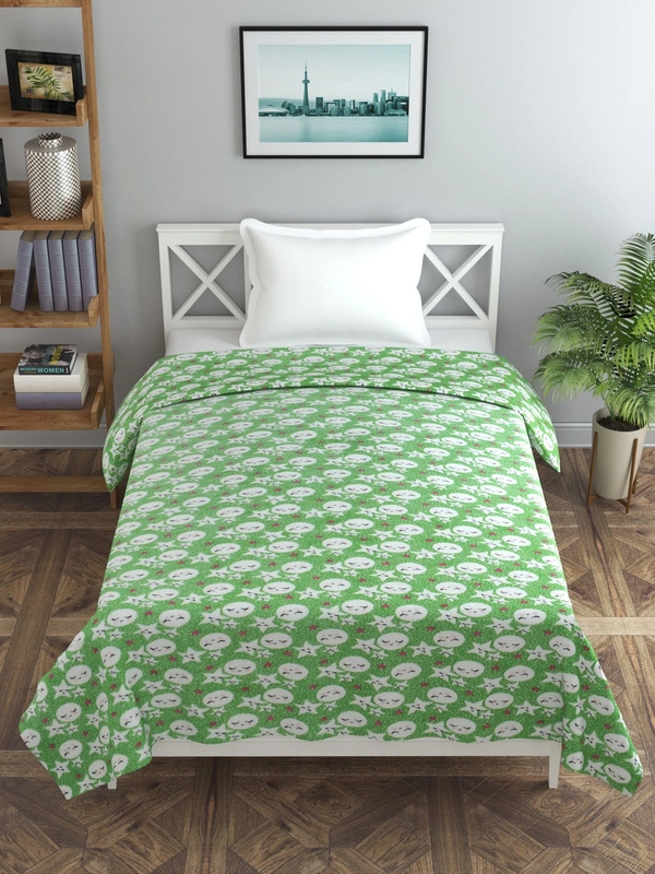 MORADO 190 GSM Flannel Super Soft Warm Single Bed Cartoon Print Quilt Cover/Duvet Cover/Rajai Cover/Blanket Cover for Winters with Zipper -60x90 Inches, Light Green - 60x90 Inches, Light Green