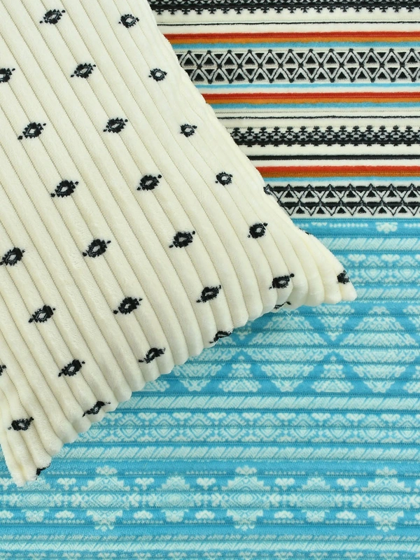 MORADO 190 GSM Flannel Super Soft Warm Elastic Fitted Double Bed Bedsheet with 2 Pillow Covers for Winters - 72x78x8 Inches, Sea Green - 72x78x8 Inches, Sea Green