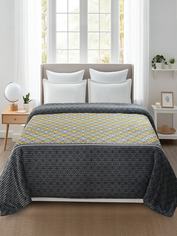 MORADO 190 GSM Flannel Super Soft Warm Double Bed Quilt Cover/Duvet Cover/Rajai Cover/Blanket Cover for Winters with Zipper -90x100 Inches, Grey - 90x100 Inches, Gray