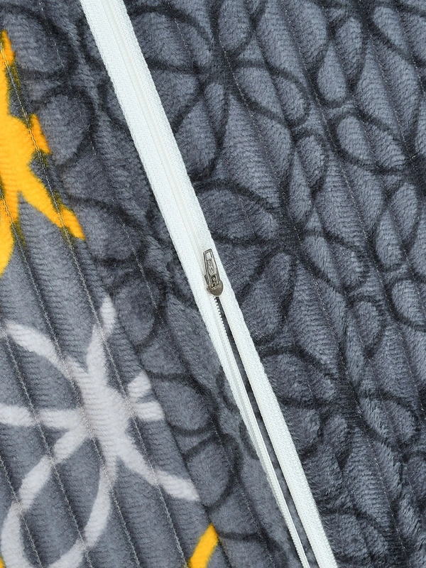 MORADO 190 GSM Flannel Super Soft Warm Double Bed Quilt Cover/Duvet Cover/Rajai Cover/Blanket Cover for Winters with Zipper -90x100 Inches, Grey - 90x100 Inches, Gray