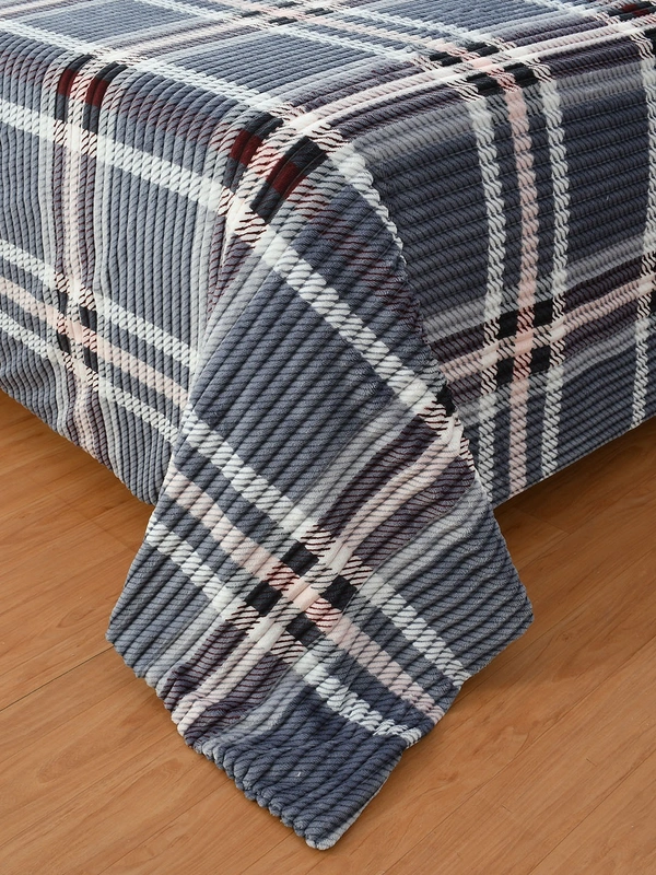 MORADO 190 GSM Flannel Super Soft Warm Single Bed Quilt Cover/Duvet Cover/Rajai Cover/Blanket Cover for Winters with Zipper -60x90 Inches, Light Grey - 60x90 Inches, Light Grey