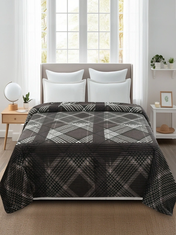 MORADO 190 GSM Flannel Super Soft Warm Single Bed Quilt Cover/Duvet Cover/Rajai Cover/Blanket Cover for Winters with Zipper -60x90 Inches, Dark Grey - 60x90 Inches, Dark Grey