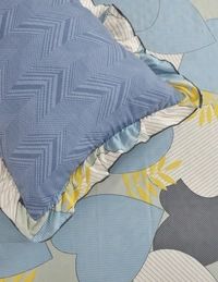 MORADO Glace Cotton King Size Bedsheet with 2 Pillow Covers with Frill (108x108, Inches) - 108x108 Inches, Mutlicolor