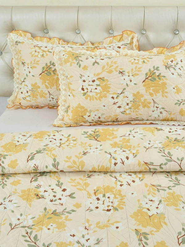MORADO Glace Cotton Luxury Ultrasonic Printed Lightweight All Season Bedspreads/Quilted Bed Cover With 2 King Size Pillow Covers - (90x100 inches - Mustard Jasmine with Lace) - 90x100 Inches, Yellow