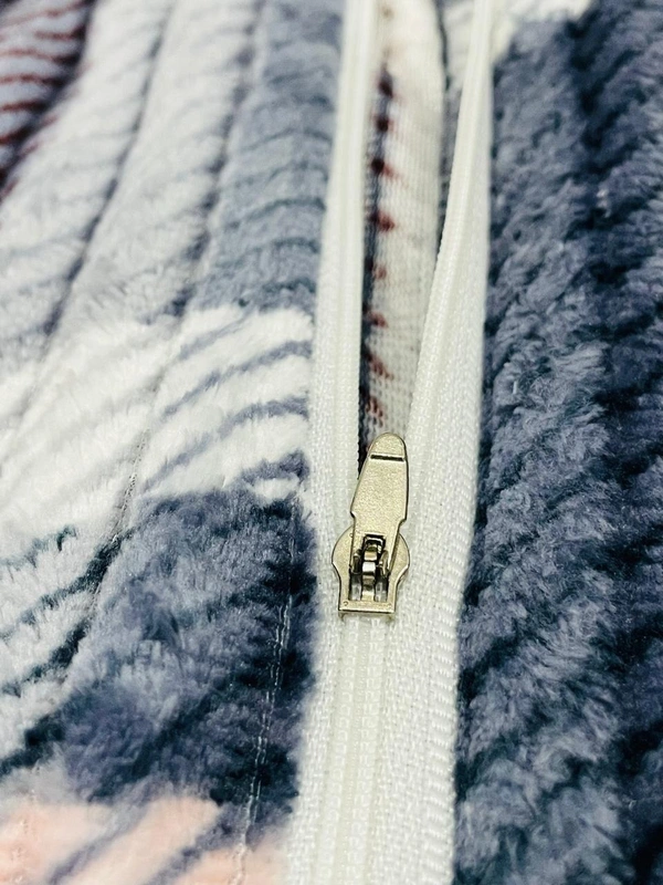 MORADO 190 GSM Flannel Super Soft Warm Elastic Fitted Single Bed Bedsheet with 1 Pillow Covers for Winters - 36x72x8 Inches, Bright Grey - 36x72x8 Inches, Bright Grey