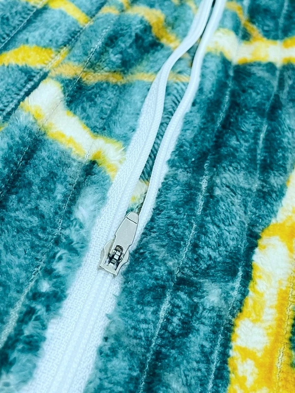 MORADO 190 GSM Flannel Super Soft Warm Single Bed Quilt Cover/Duvet Cover/Rajai Cover/Blanket Cover for Winters with Zipper -60x90 Inches, Teal - 60x90 Inches, Teal