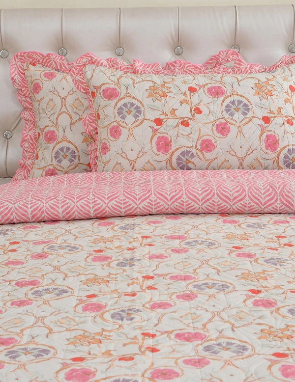 MORADO Glace Cotton Luxury Ultrasonic Printed Lightweight All Season Bedspreads/Quilted Bed Cover With 2 King Size Pillow Covers - (90x100 inches - Off White ) - 90x100 Inches, off white