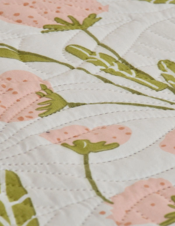 MORADO Glace Cotton Luxury Ultrasonic Printed Lightweight All Season Bedspreads/Quilted Bed Cover With 2 King Size Pillow Covers - (90x100 inches - OffWhite Pink) - 90x100 Inches, Offwhite Pink